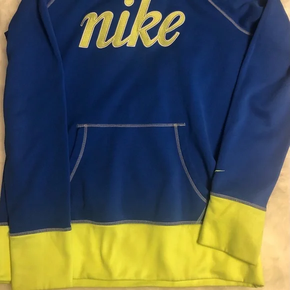 Nike hoody.  Youth Large - Picture 2 of 2